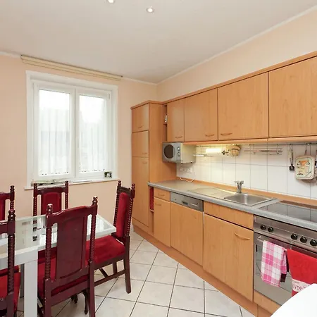 Tatil Evi Flucht Ins Herz Von Elend, Cleaning Included *